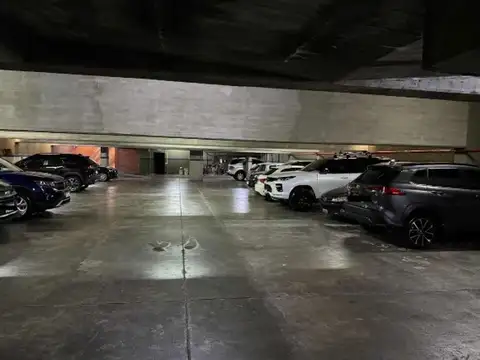 VENTA Cochera  BAJO BELGRANO