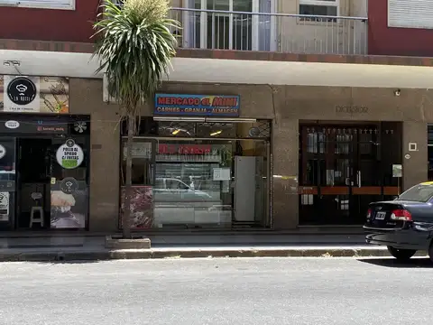 LOCAL COMERCIAL CON RENTA PLENO CENTRO