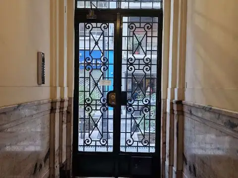 DEPTO. DE EPOCA EN MICROCENTRO IDEAL INVERSORES 