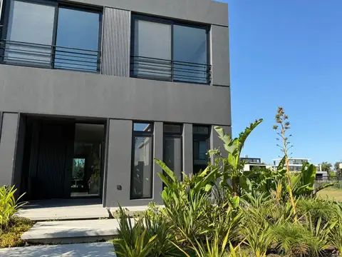 Casa en Venta en El Yacht 4 dormitorios, Nordelta 100