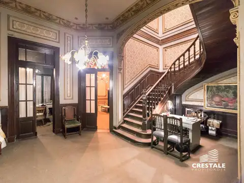 Casa 15 ambientes con 3 baños