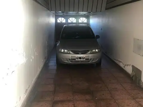 JUANA AZURDUY al 1400