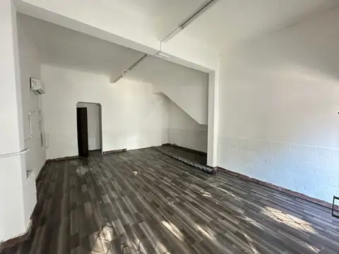 Local en Alquiler en Pichincha, $ 540.000