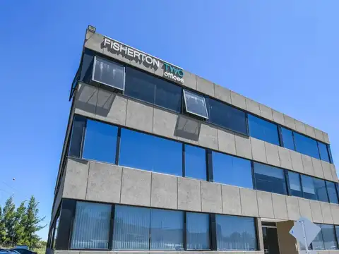 Oficina en venta fisherton plaza sector two luminoso amplio
