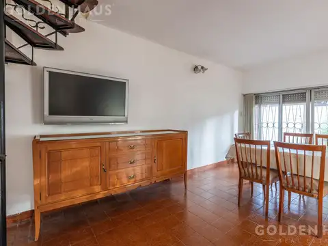 Casa 5 ambientes con 3 baños