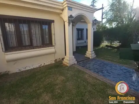 Los Yuchanes, Tres Cerritos al 100