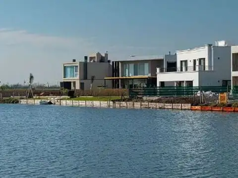 Terreno en Venta en Countries y Barrios Cerrados en Berazategui, USD 160.000