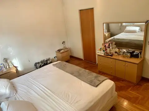 Casa 6 ambientes con 3 baños