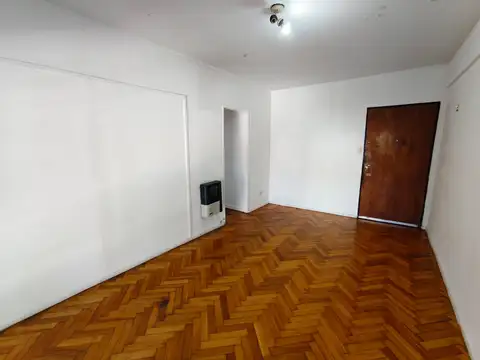 Avenida Combatientes De Malvinas 3600, Piso 2