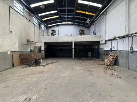 ALQUILER DEPOSITO DE 649 M2 CUB EN LOMAS DEL MIRADOR