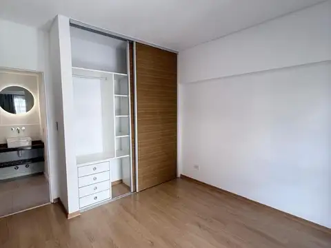 Departamento en Alquiler con 1 cocheras