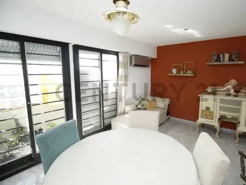 VENTA DE DEPARTAMENTO TIPO DUPLEX, 2 DORMITORIOS