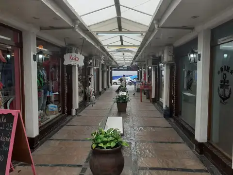 Local en Venta 33 años