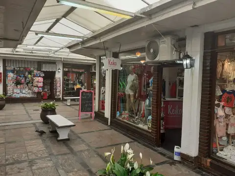 Local en Venta 33 años