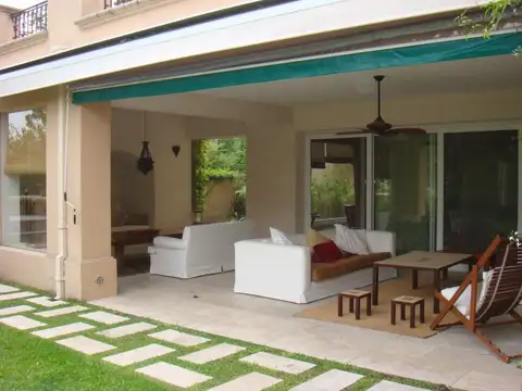 Casa en Alquiler al Noroeste