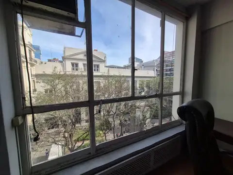 Oficina en Venta 45 años