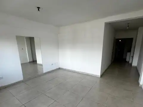 Departamento en Alquiler en Lanus Oeste, $ 400.000