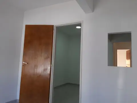 Excelente departamento de 3 ambientes planta baja con patio