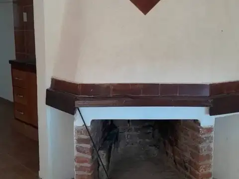 Casa en Alquiler con 2 cocheras