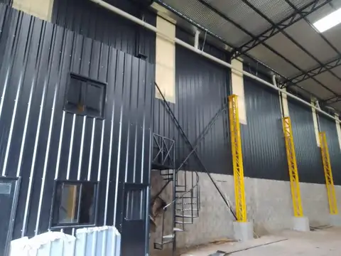 Galpon en Alquiler en Villa Rosa, USD 3.500