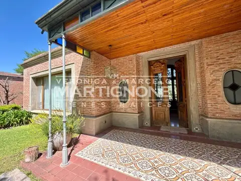 Casa 6 ambientes con 6 baños