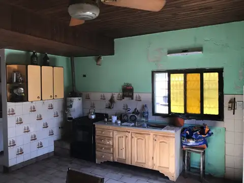 Eva Duarte de Peron nº 510 Esq. De la Llave