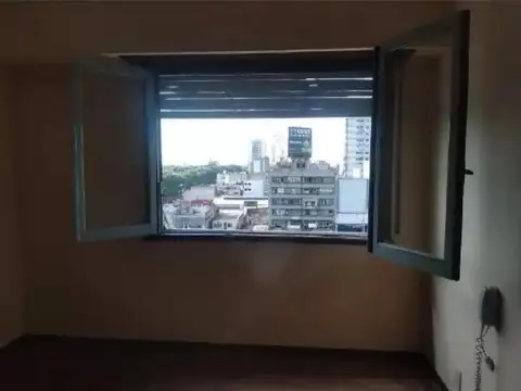 Avenida General Paz  e/ Avenida Rivadavia y Coronel Ramon Lorenzo Falcón