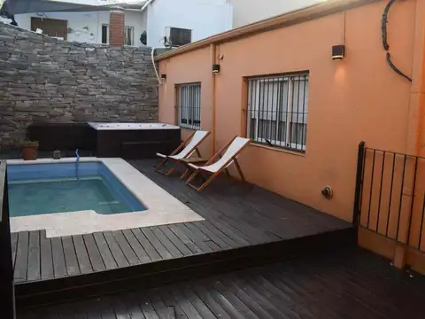 VENTA PH 4 AMB PILETA Y QUINCHO PARQUE AVELLANEDA