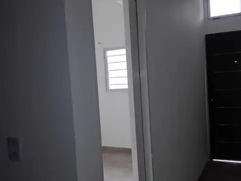 Departamento en Alquiler en Villa de Mayo, $ 530.000