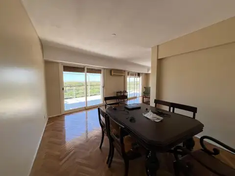 Departamento 5 ambientes con 3 baños