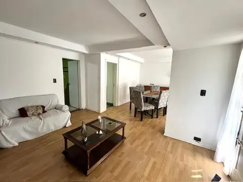 Casa en Venta en Castelar, USD 125.000