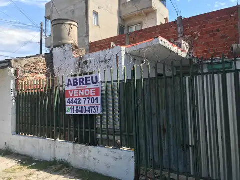 CASA VILLA CELINA "EMPRENDIMIENTO" SOBRE TERRENO DE 1167 X 19.87 CALLES RAVA Y M. THOMPSON