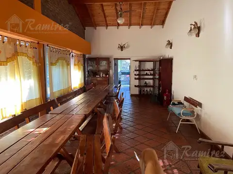 Chalet En Venta - Francisco Alvarez