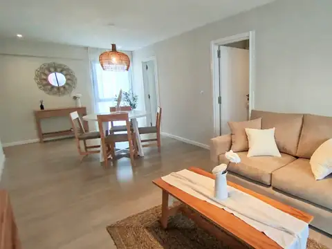 Departamento 2 ambientes a estrenar, amoblado a la calle. Centro.