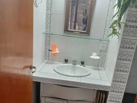 Alquiler hasta Diciembre. Dpto monoambiente al fondo.