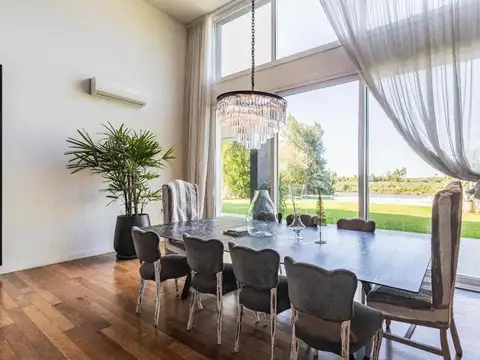 Venta  Casa 35 mts de costa al Rio/ apto credito