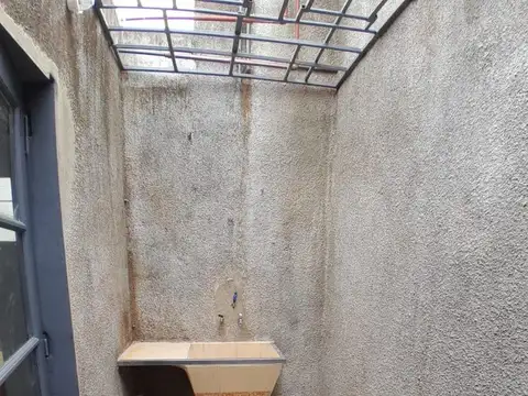 PH DE DOS AMBIENTES CON PATIO