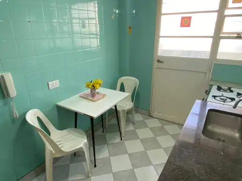 Alquiler Temporario de Gran 2 Ambientes en Caballito! Frente balcon