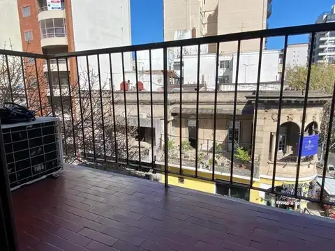 Av. ALBERDI AL 1200, CABALLITO Alquiler Temporario de amplio  2 Ambientes piso 5 al Frente con balcon