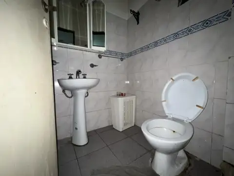 Depto Tipo Casa en Venta 50 años