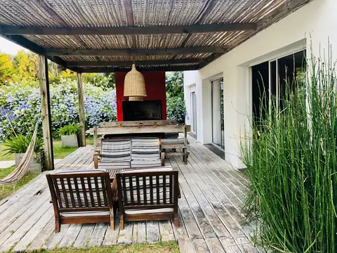 Casa en Alquiler en Lugano, USD 2.750