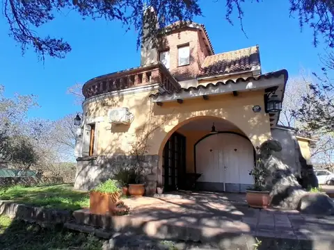 Casa en Venta con 1 cochera