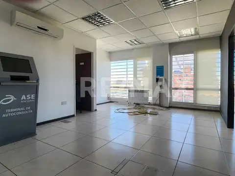 EN VENTA OFICINA | M. NEUQUINOS 1190 | NEUQUÉN
