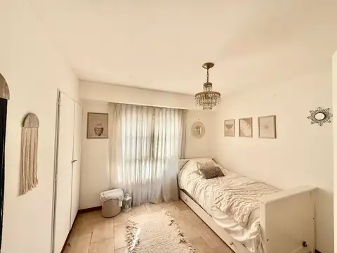 Casa 7 ambientes con 3 baños