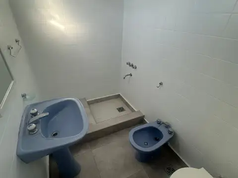 Excelente Departamento monoambiente al contrafrente.