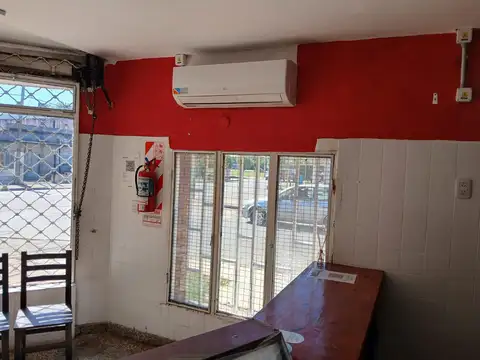 Local en San Nicolas De Los Arroyos