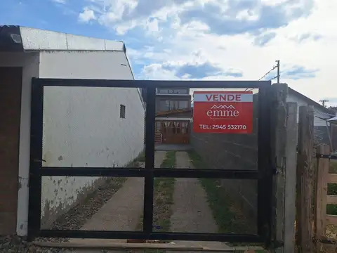 Casa en Venta con 3 cocheras