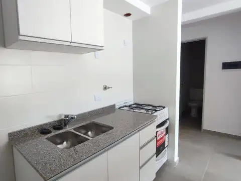 DEPARTAMENTO DE 2 AMBIENTES EN VENTA EN BERNAL CENTRO.