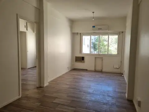 Departamento 2 ambiente Pleno centro de la Ciudad