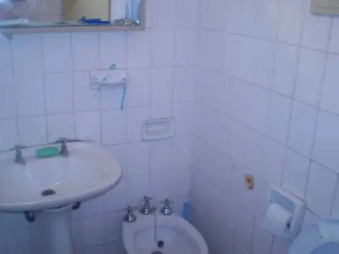 Depto Tipo Casa 2 ambientes con 1 baño